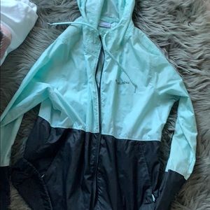 Columbia windbreaker
